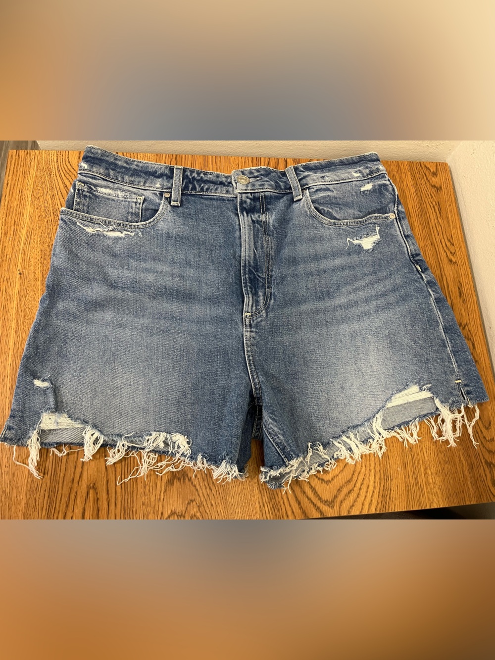 Paige Dani denim shorts size 31